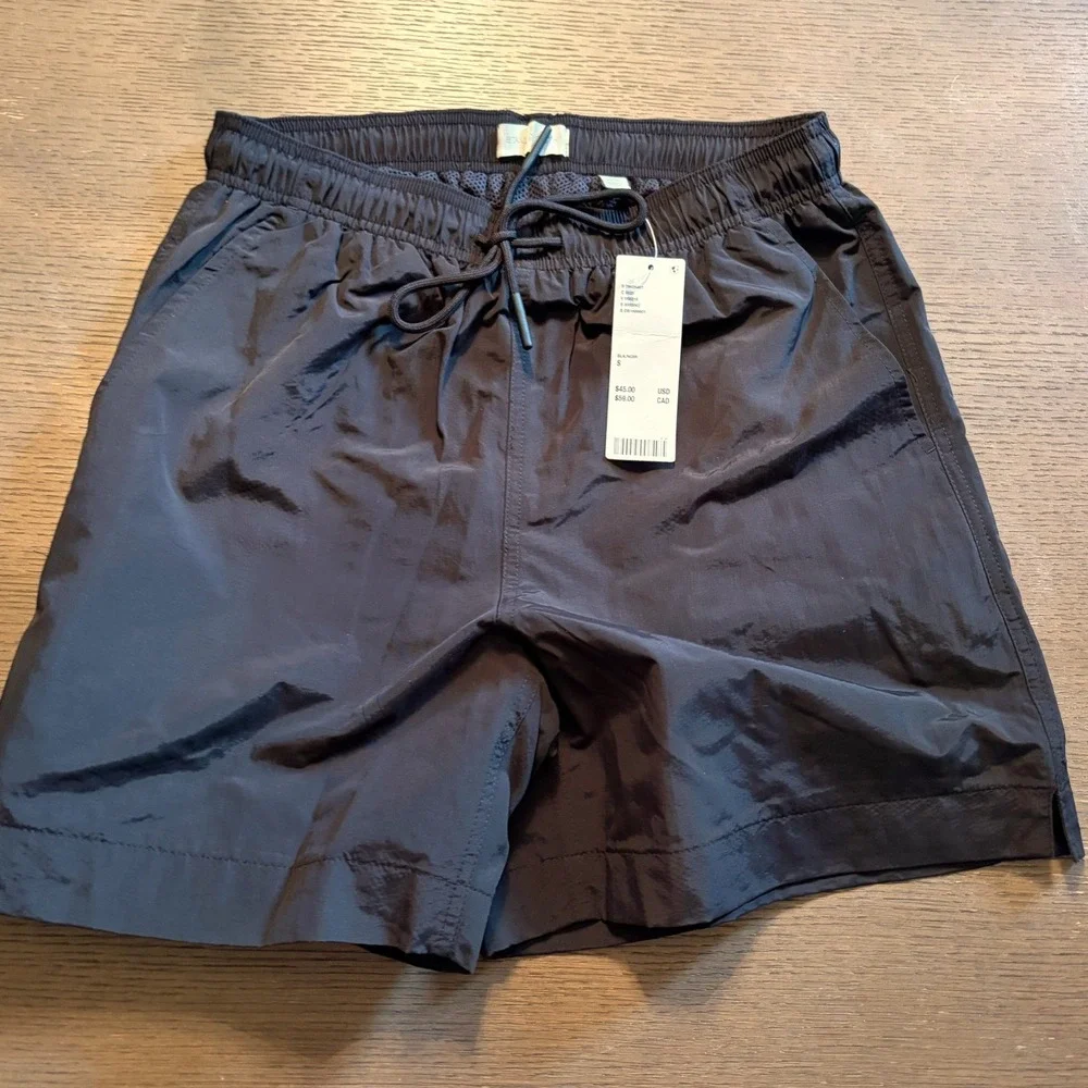 Urban Outfitters Standard Cloth Mens Mesh Lined Shorts Black Small OB1669901 NWT
